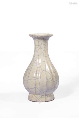 A GUANYAO VASE,SONG DYNASTY