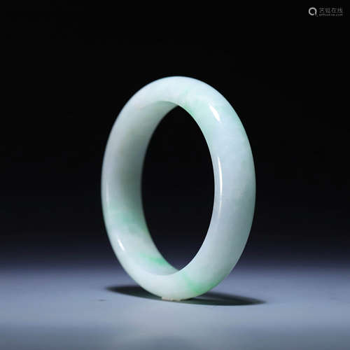 A JADEITE BANGLE,QING DYNASTY