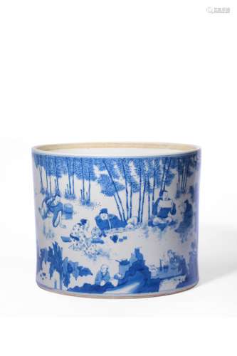 A BLUE AND WHITE BRUSHPOT,KANGXI PERIOD