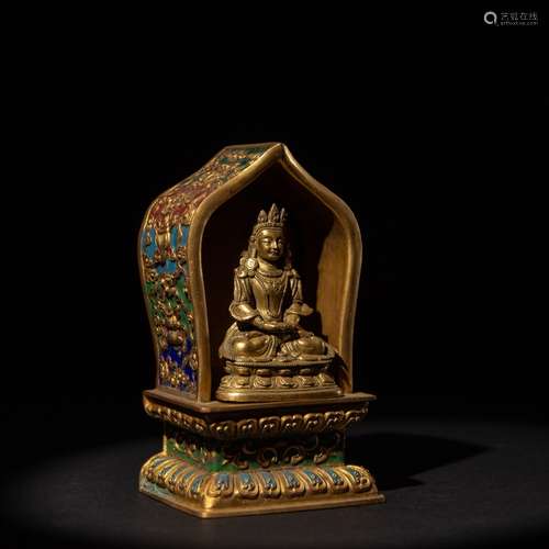 A GILT-BRONZE FIGURE OF SEATED AMITAYUS,QING DYNASTY