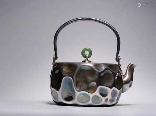 A TIN TEAPOT WITH HANDLE,QING DYNASTY