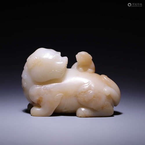 A WHITE JADE MYTHICAL BEAST,QING DYNASTY