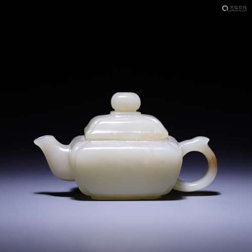 A WHITE JADE TEAPOT AND COVER,QING DYNASTY