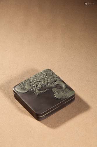 A CARVED STONE BOX,QING DYNASTY