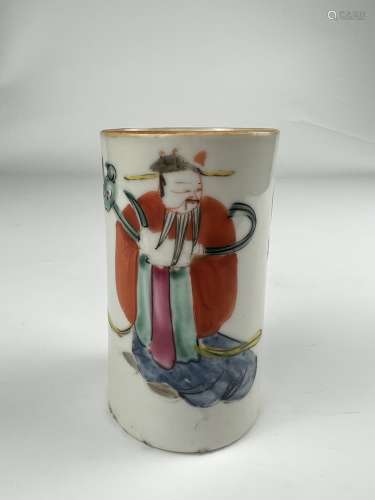 A famille rose brush pot, Qing Dynasty Pr.