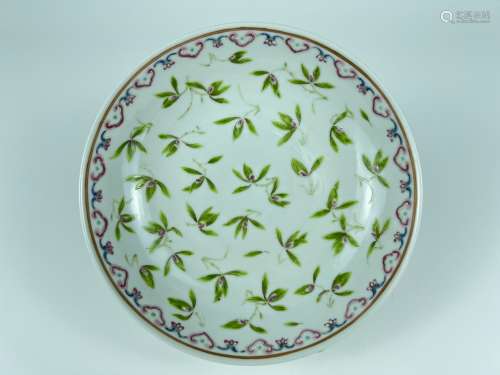 A famille rose dish, marked, Qing Dynasty Pr.