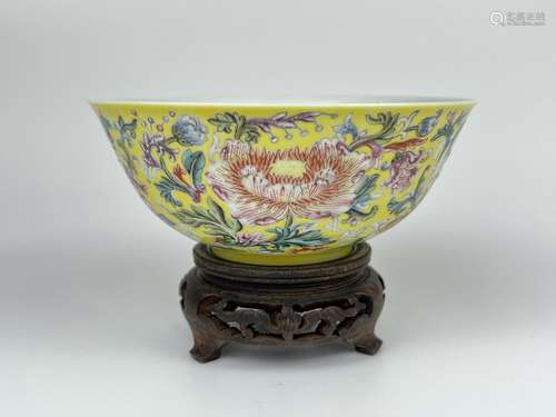 A famille rose bowl, marked, Qing Dynasty Pr.