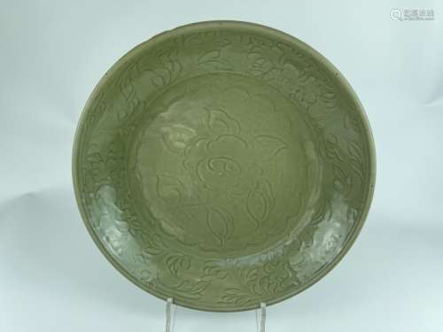 An extra lager celadon platter, Ming Dynasty Pr.