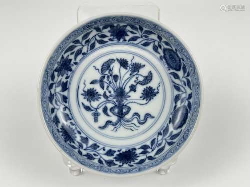 A blue&white flower deocrated platter, marked, Qing Dynasty ...
