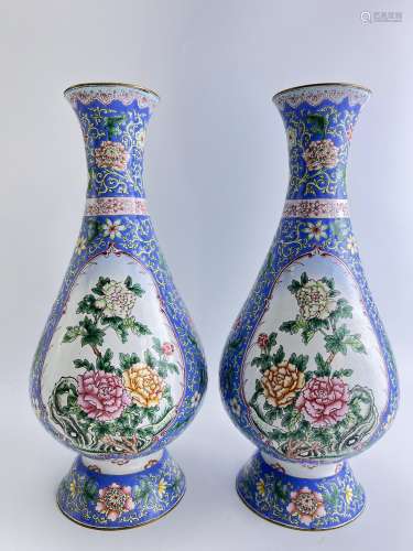 A pair of cloisonné enamel vases, Republic Pr.