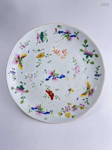 A famille rose platter, Qing Dynasty Pr.