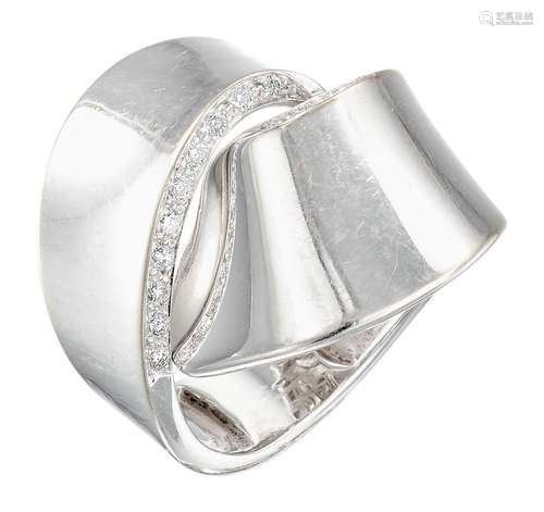 Bague contemporaine