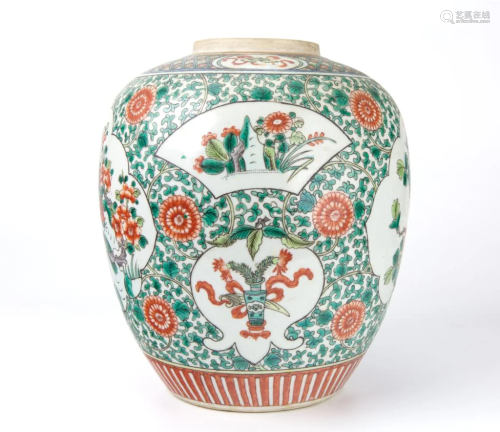 Famille Rose Birds and Flowers Jar, Late Qing Dynasty