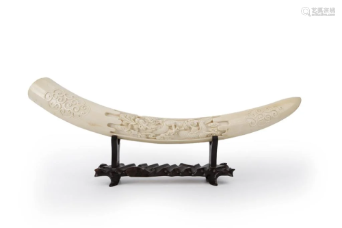 Export Bone Carved Dragon Statue with Wood Stand