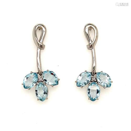 18k Topaz Leaf Motif Earring