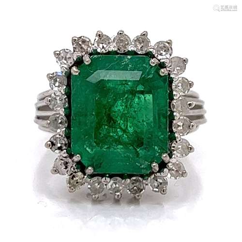 Antique Platinum Colombian Emerald and Diamond Ring