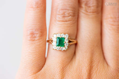 18k Victorian Colombian Emerald & Diamond Surround Ring