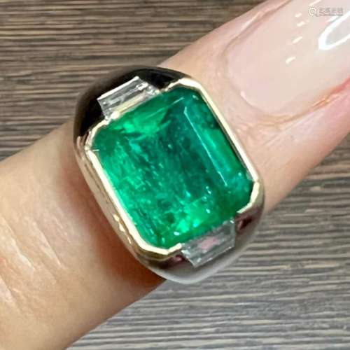 Bvlgari Platinum & 18K White Gold Emerald Ring