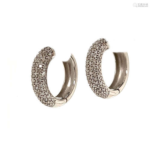 18k Diamond Huggie Earring 