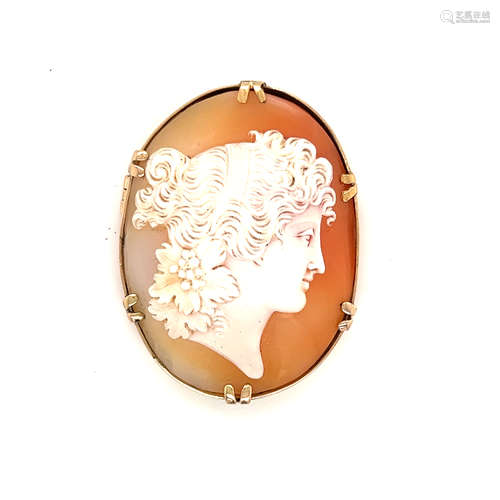 14k Women Cameo Brooch