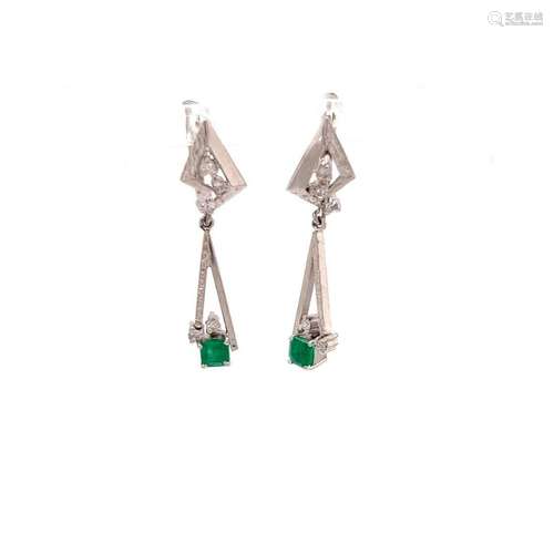 Art Deco Platinum Emerald Diamond Earring