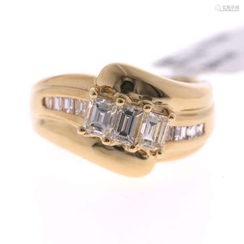 18k Diamond Ring