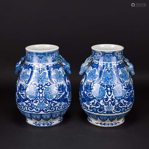 A PAIR OF BLUE AND WHITE HU-SHAPED VASES, GUANGXU PERIOD