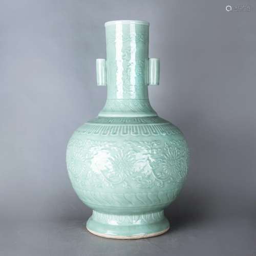 A LARGE CELADON RELIEF-DECORATED FLORAL VASE