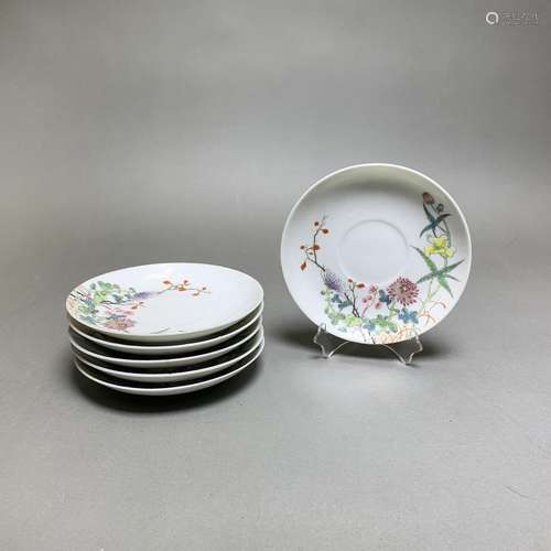 SIX FAMILLE ROSE 'CHRYSANTHEMUM' DISHES, 19TH CENT...