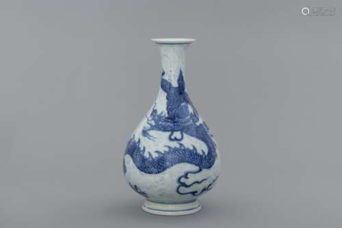 Qing blue and white dragons vase