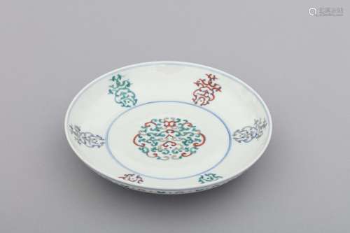 Qing blue and white floral porcelain charger