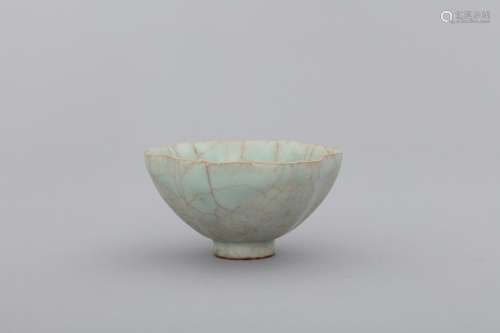 Song Longquan celadon teabowl