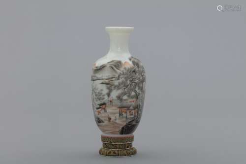 Minguo Period figured porcelain vase