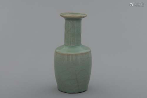 Song Longquan celadon ceramic vase