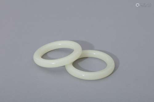 Pair of Qing Hetian jade bangles