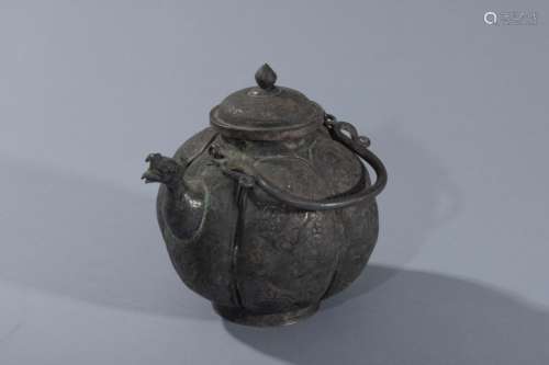 Tang silver jug with a spout in form of spout