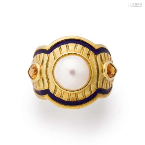 A mabé pearl, citrine and fourteen karat gold ring