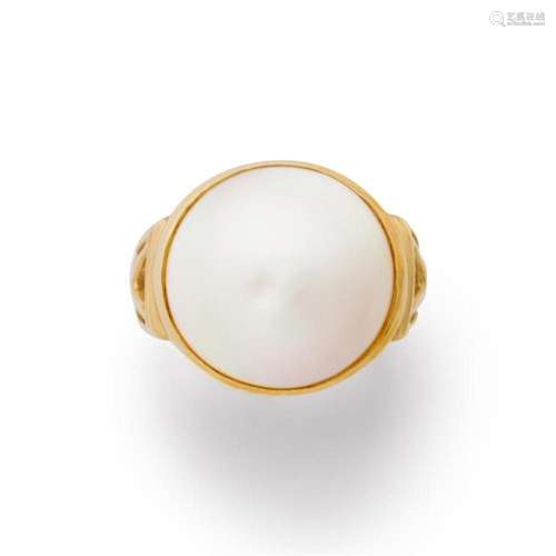 A mabé pearl and fourteen karat gold ring