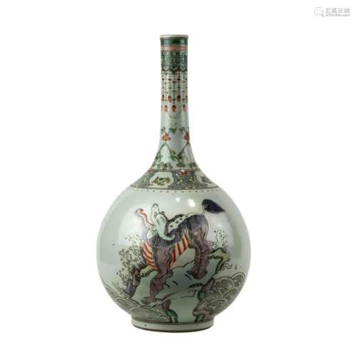 Chinese famille verte globular vase