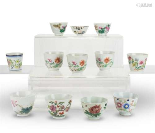 (lot of 12) Chinese famille rose cups