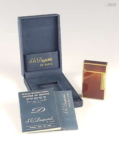Vintage S.T.Dupont Gold Lacquer De Chine Lighter B