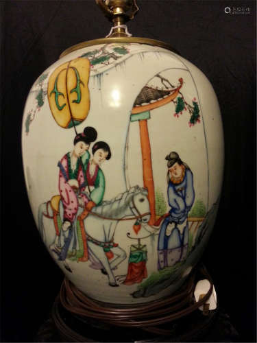 ANTIQUE CHINESE FAMILLE ROSE PORCELAIN lamps