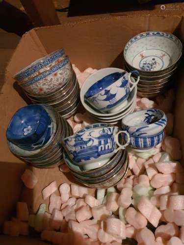 A box of Porcelain