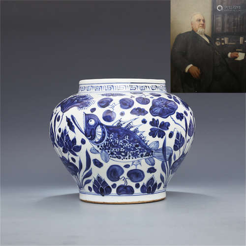 Ming Xuande hand-painted blue-and-white fish algae Specifica...