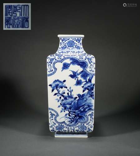 Blue-and-white Square Vase with Flower and Bird Design, Qian...