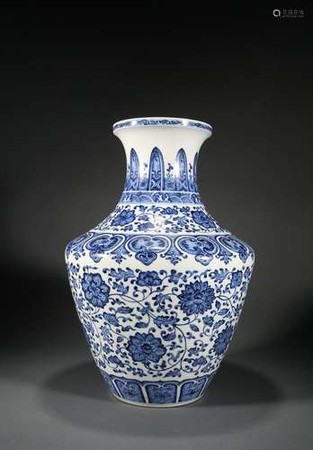 Blue-and-white ZUN with Interlaced Lotus Patterns Design, Qi...