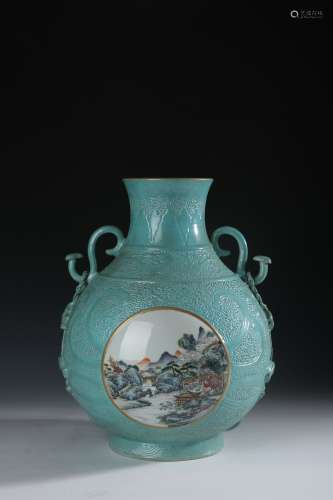 A Chinese porcelain vase