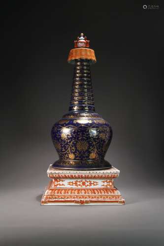 A Chinese Porcelain Tower