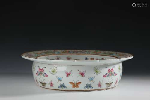 A Chinese Porcelain Basin