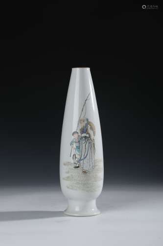 A Chinese porcelain vase